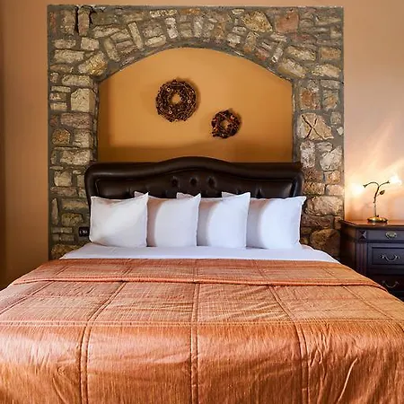 Aiolides Hotel